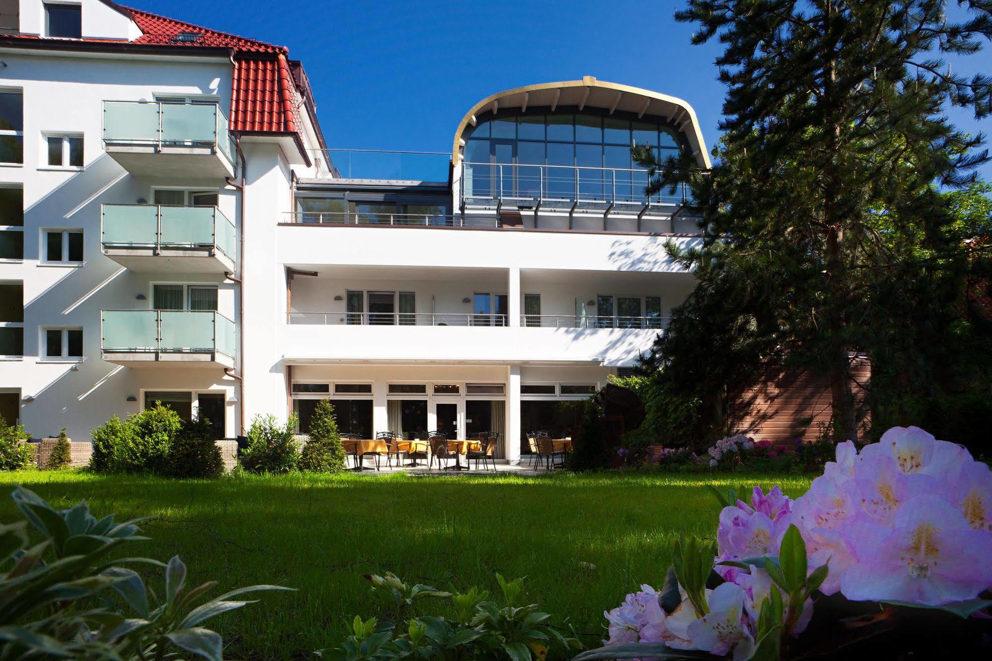 Ringhotel Strandblick Ostseebad Kühlungsborn Exterior foto